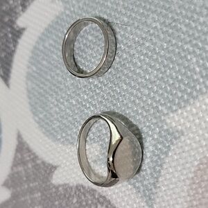 Set of 2 Decorative Rings - Silver Color